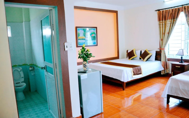 Ha Minh Hotel