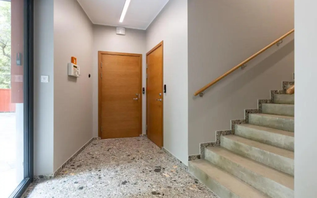 Self-check-in spacious 1 bedroom apartment with free parking