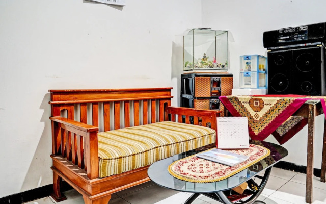 SPOT ON 93475 Garuda Homestay Syariah