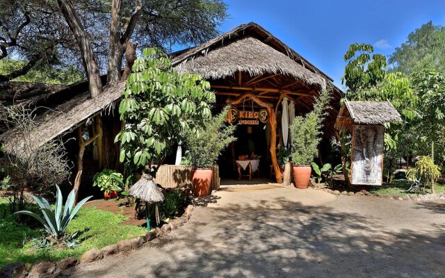 Отель Kibo Safari Camp Кения, Амбосели - отзывы, цены и фото номеров -  забронировать отель Kibo Safari Camp онлайн
