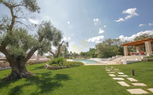 TD Trulli Amabilia Design Luxury Trulli w Pool