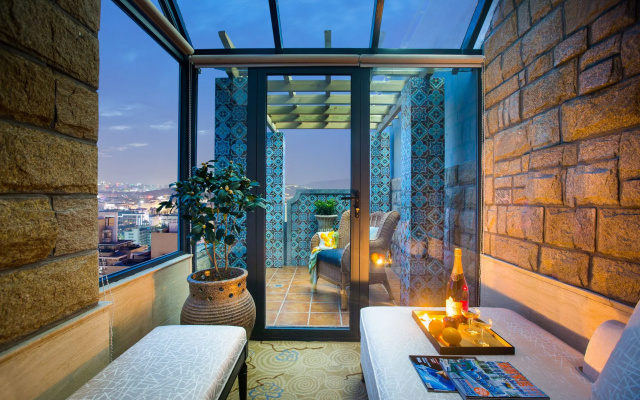 Huachen International Hotel