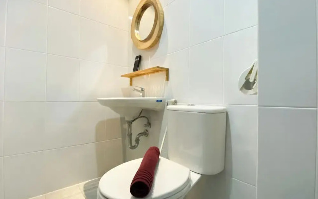 Comfort and Nice Studio Room Patraland Urbano Apartment