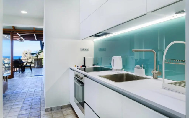 Xenios Dias Luxury Apartments With Sea View