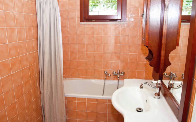 Authentic Villa With Swimming Pool in Grosseto