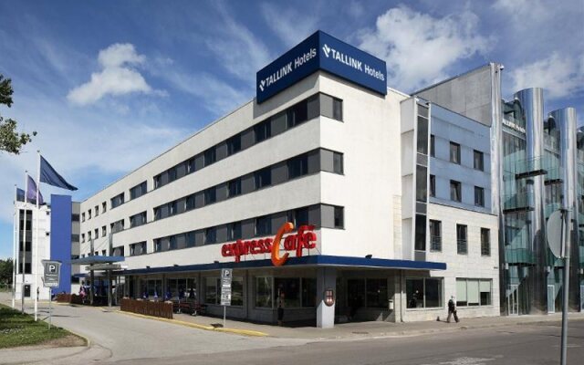 Отель Tallink Express Hotel Эстония, Таллин - - забронировать отель Tallink Express Hotel, цены и фото номеров вид на фасад