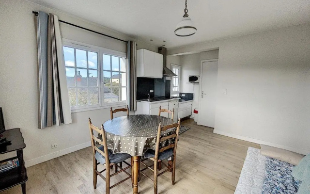 Appartement Jullouville, 2 pièces, 2 personnes - FR-1-361-37