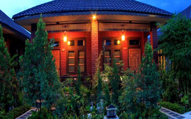 Hotel Brilliant вид на фасад