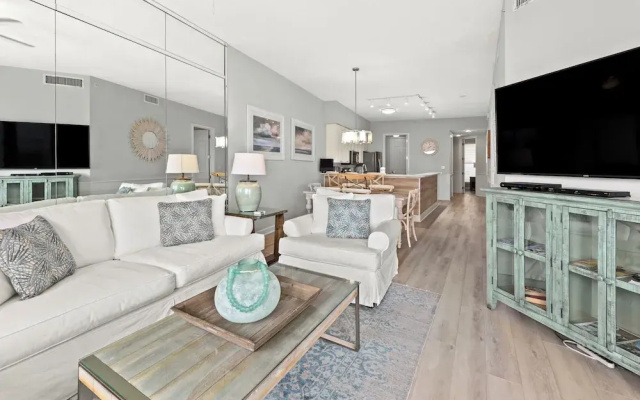 Newly Renovated! Breathtaking Views! Fourth Floor! Pools! Grill! Beach Chairs