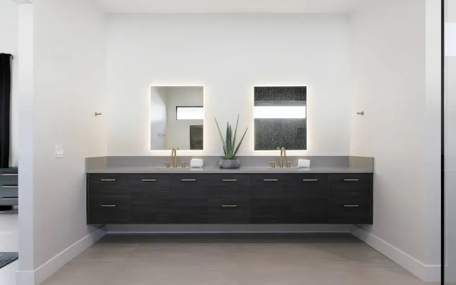Ember-pool Heat Available-in North Scottsdale