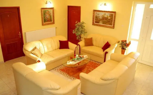 Korona Apartmanház