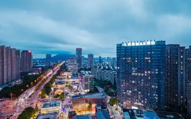 Lisi MAX Hotel (Hefei Jindadi 1912 New Granary)