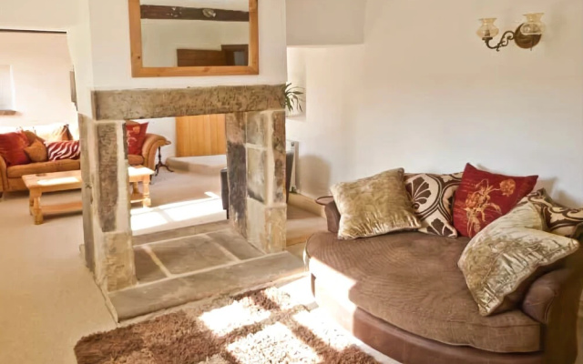 Hookstone House