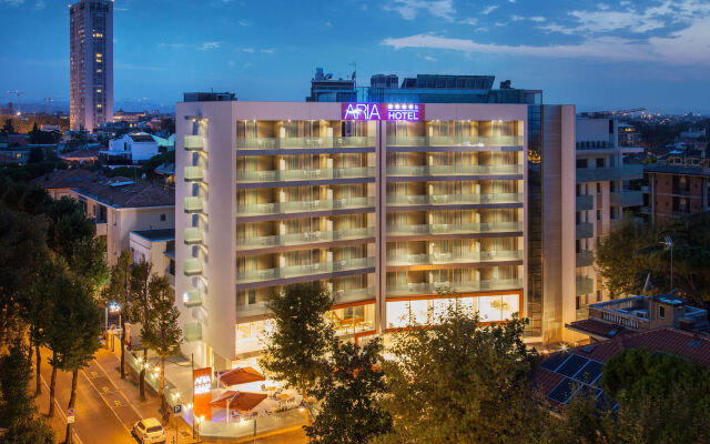 Hotel Aria Римини вид на фасад