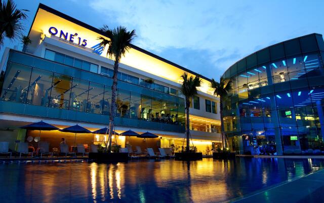 Отель ONE°15 Marina Club Singapore вид на фасад