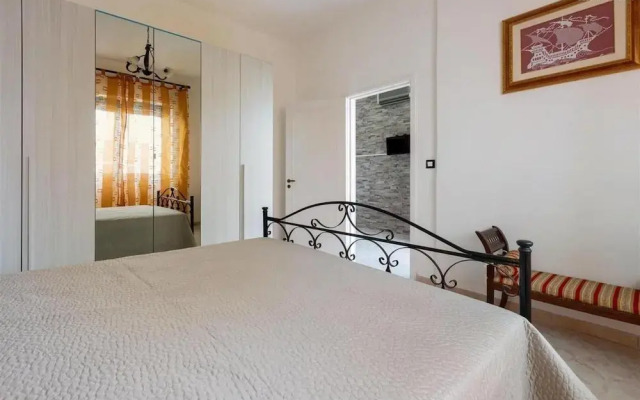 1748 Villetta Albachiara