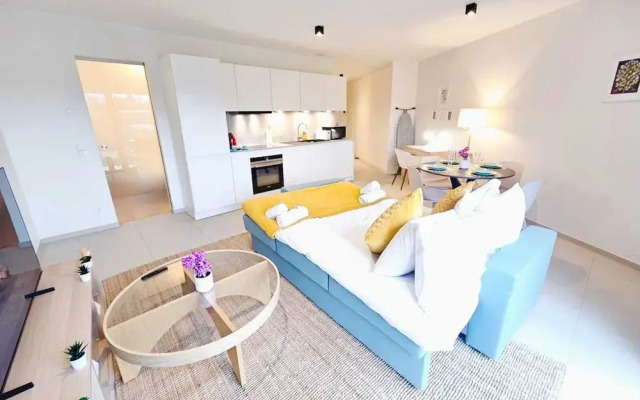 Warm&Bright 1BR w terrace&parking
