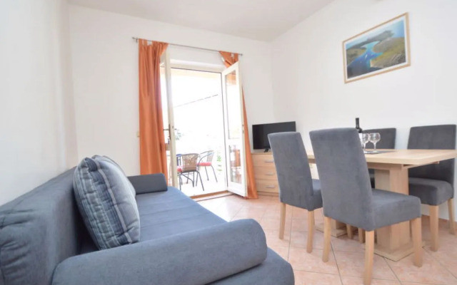 Apartment Mladen Paros 31201
