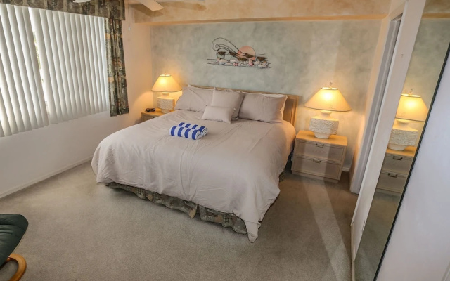 Ocean Harbor 102A