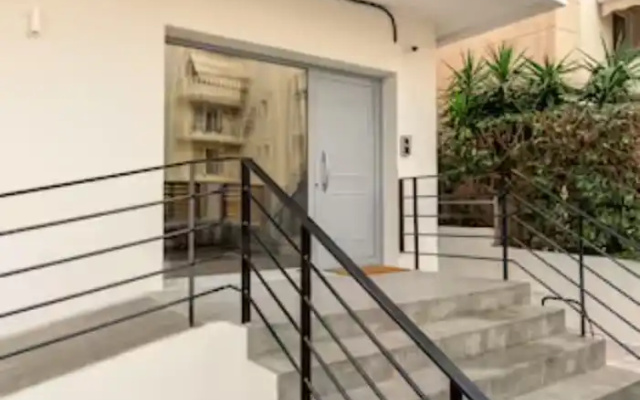 Skiathou 12 Glyfada Residences
