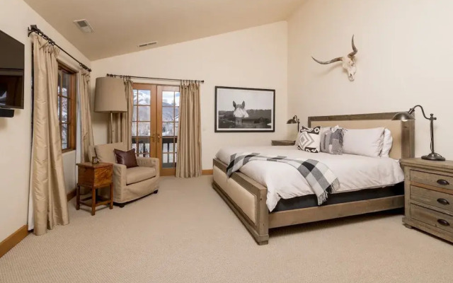 Crown Ranch 4