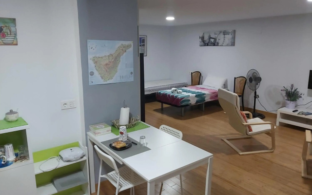 Loft Santa Cruz, Acoran