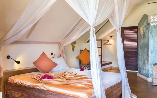 Sunshine Marine Lodge