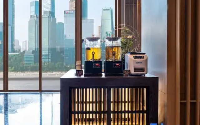 MEHOOD LESTIE HOTEL(Shantou MixC Longyan South Food Street)