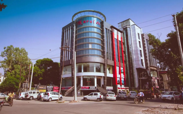 Hotel Narulas Aurrum