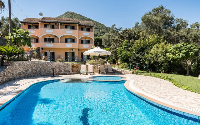Nikiforos Apartments