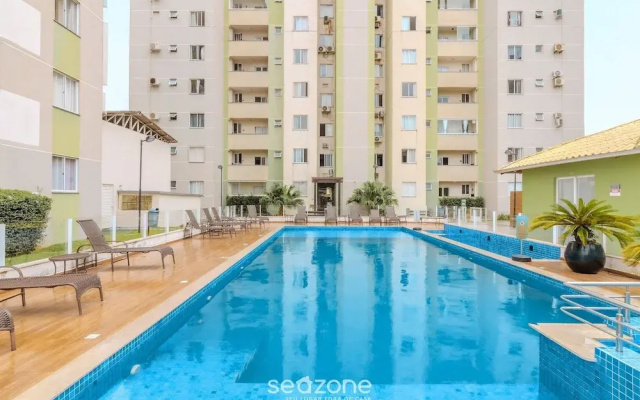 Apt w/ BBQ & Balcony, 400m From the Beach Leaa0506