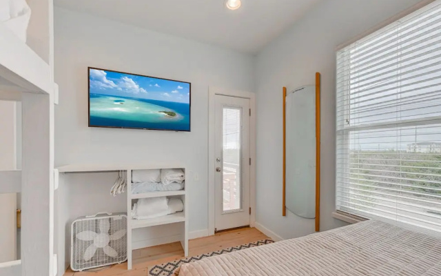 Second Wind by Silver Sands Vacation Rentals