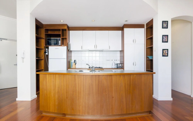 Stylish Inner City Apartment