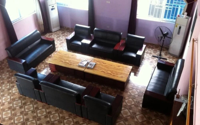 Yabah Hotel
