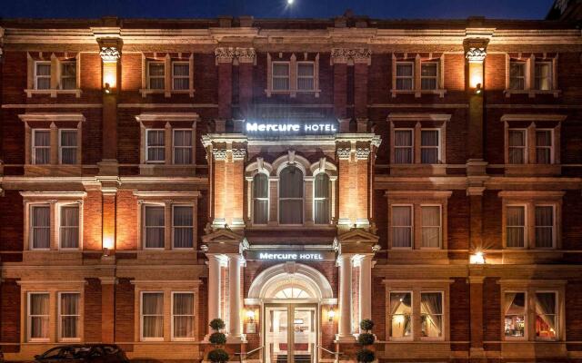 Mercure Exeter Rougemont Hotel вид на фасад