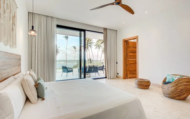 7-br Luxury Beachfront Paradise With Ocean Views