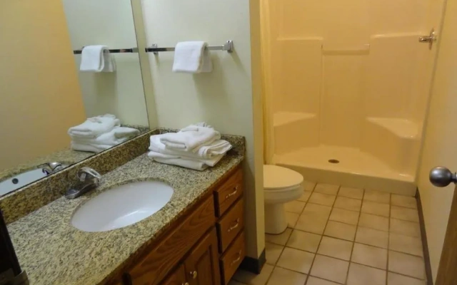 Motel 6 Portland, IN