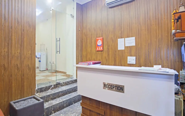 Hotel Deluxe Stay Inn