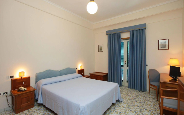 Hotel Mega Mare
