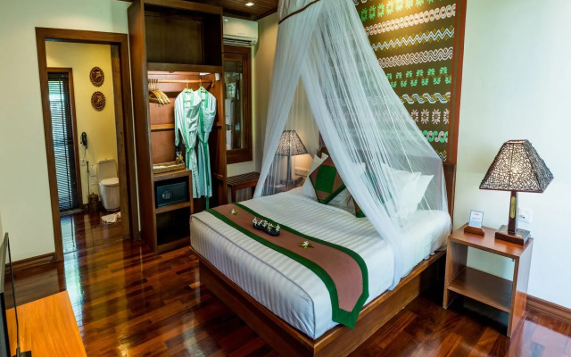 Jade Marina Resort & Spa