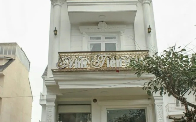 Ánh Tiên Hotel