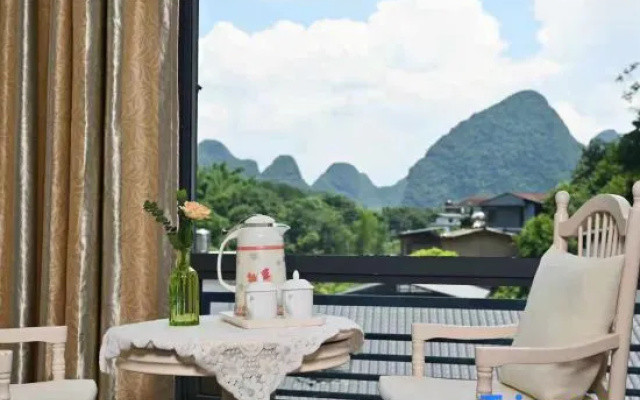 Floral Hotel·Lanjing Art Hotel (Yangshuo Yulong River Store)