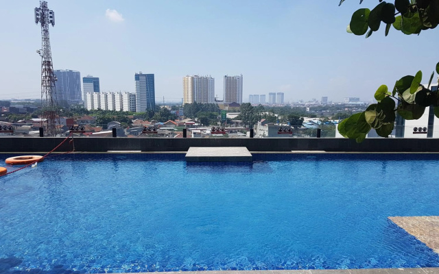 Cozy And Simply Studio Apartment Tree Park City Cikokol