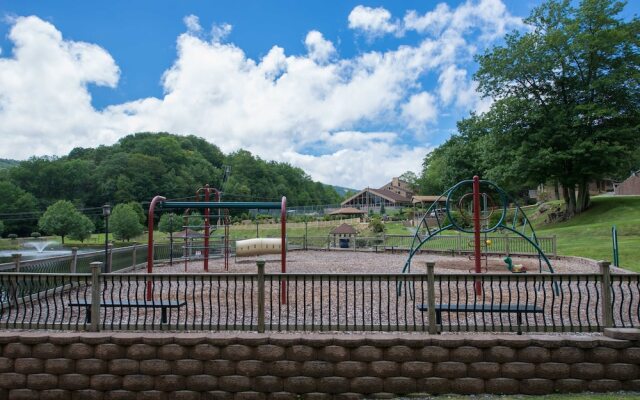 Bluegreen Vacations Blue Ridge Village An Ascend Resort In Banner