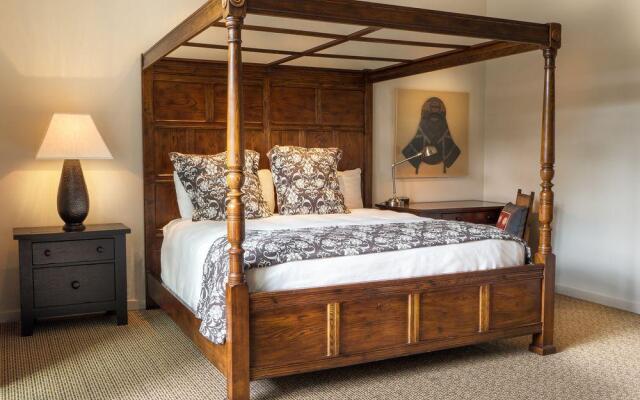McCully House Inn