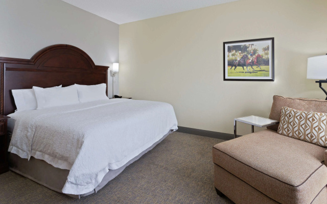Hampton Inn & Suites Wellington