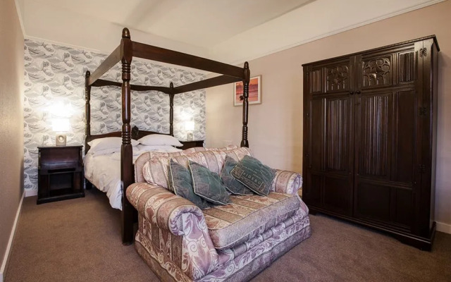 Anchor Hotel