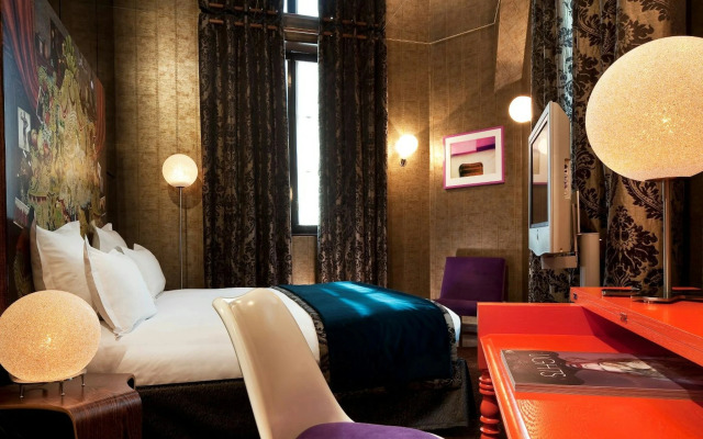 Hôtel du Petit Moulin, Haute Couture hotel by Lacroix