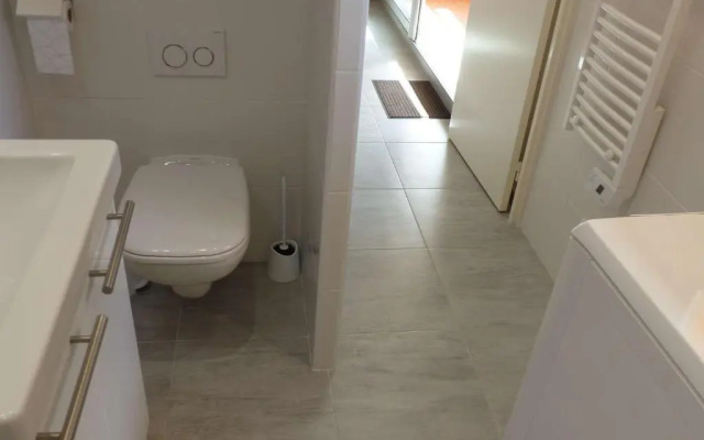 Appartement Le Lavandou, 1 pièce, 2 personnes - FR-1-308-110