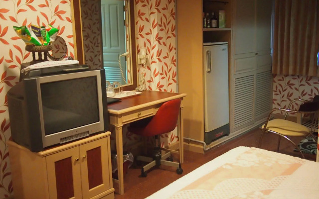 Parkway Inn